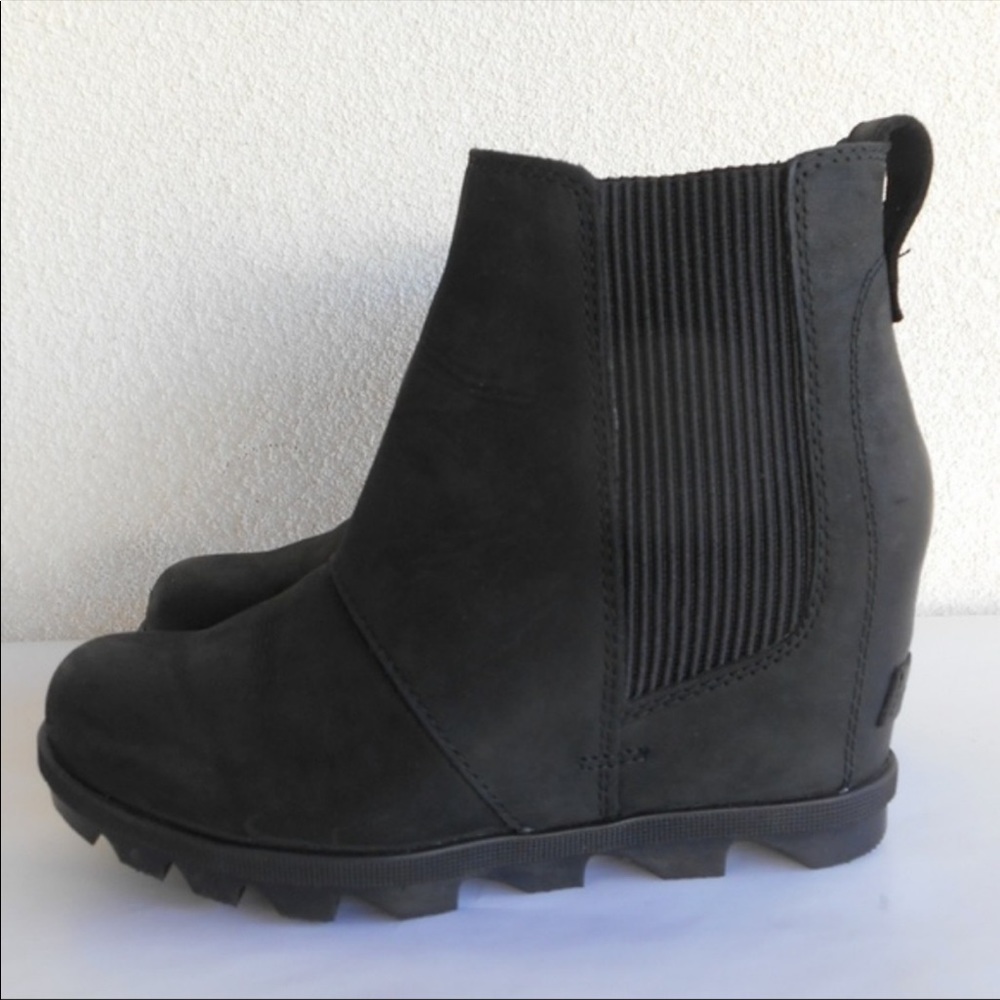 Sorel Joan of arctic II Chelsea boot